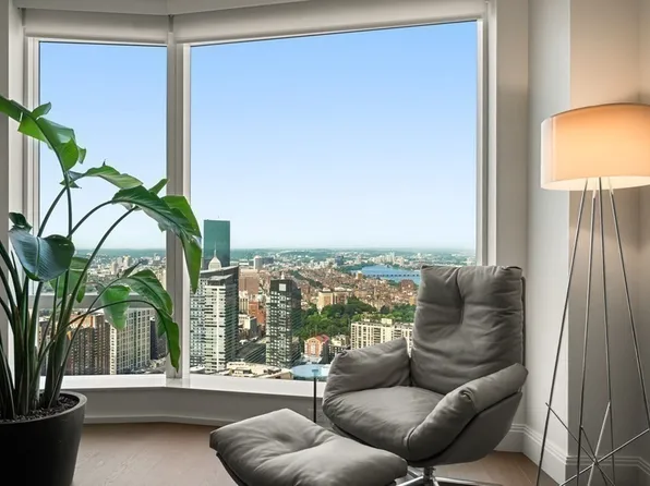 240 Devonshire St #5103, Boston, MA 02110