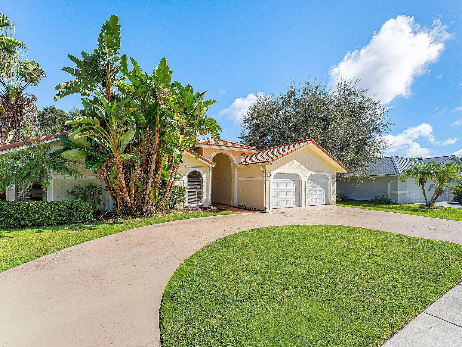 4 bed, 3.0 bath, 2145 sqft, $7,900 — Photo 3