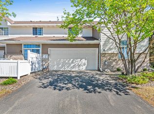 17980 Cobblestone Way, Eden Prairie, MN 55347