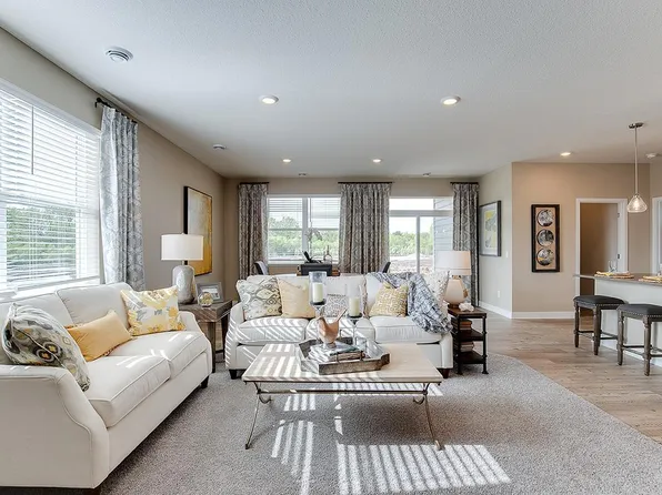 1645 Oak Creek Pass, Chaska, MN 55318