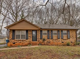 10421 Rockwood Rd, Charlotte, NC 28215