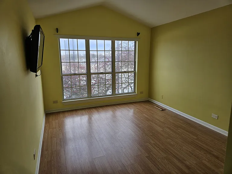 615 Woodhaven Dr — Photo 11