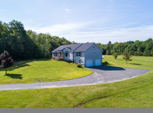 108 Carver Rd E, Monmouth, ME 04259