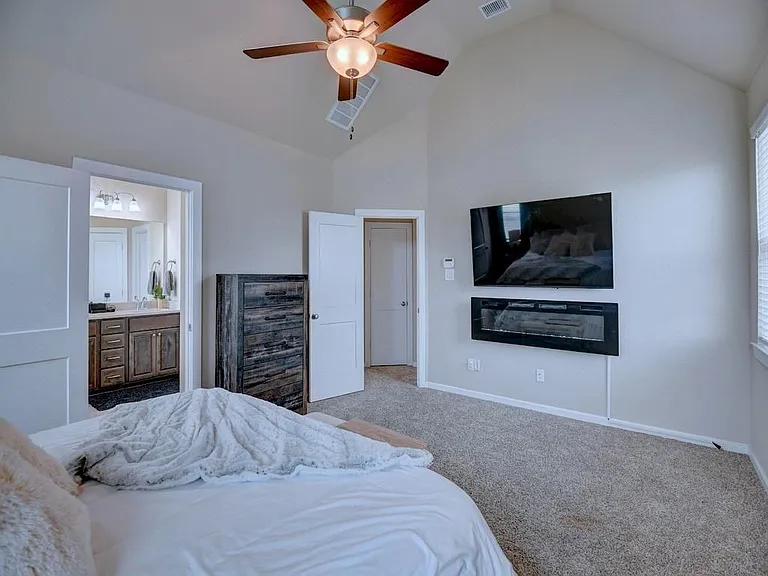 2543 Manor Valley Ct — Photo 18