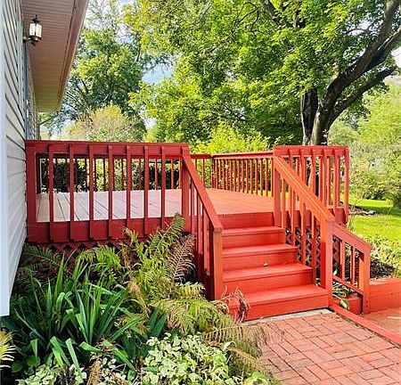 5th image of 849 Richmond Dr