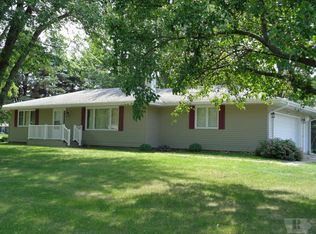 610 14th Ave, Grinnell, IA 50112