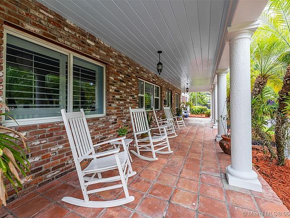 5th image of 5825 Maynada St