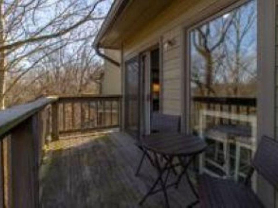 1st image of 9145 S Pointe Retreat Dr