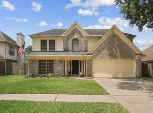 2112 Castle Dr, League City, TX 77573