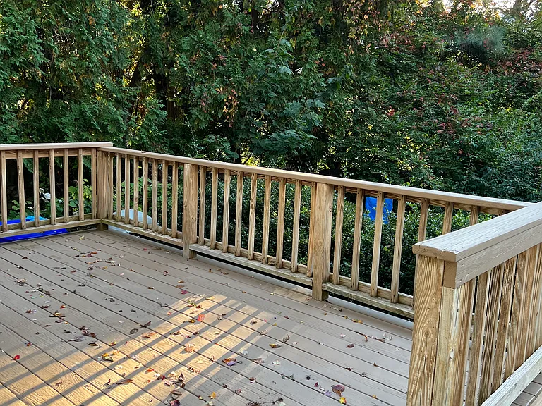 12 x 18' front deck