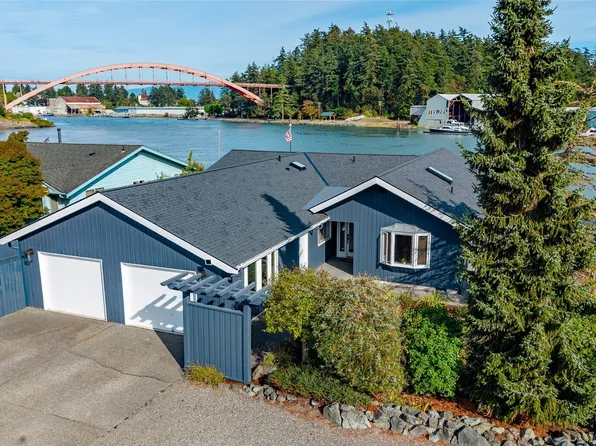 104 Chinook Place, La Conner, WA 98257