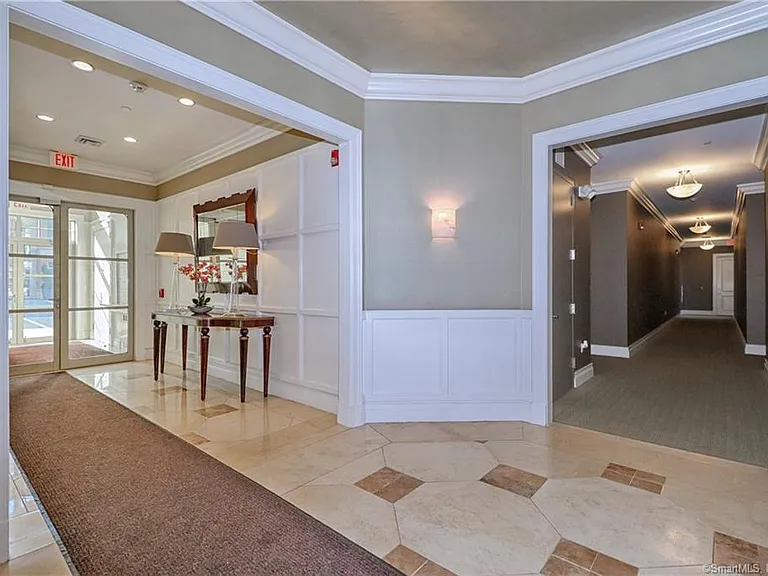 75 Stone Ridge Way #3E — Photo 2