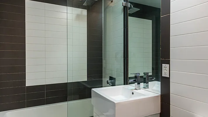 Rented by Nooklyn NYC LLC | media 19