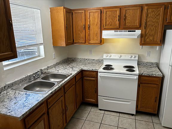 2nd image of 179 Cherokee Cir