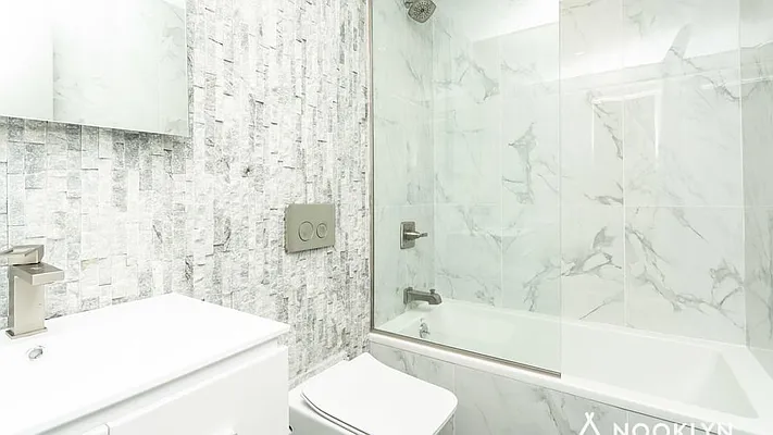 Rented by Nooklyn NYC LLC | media 21