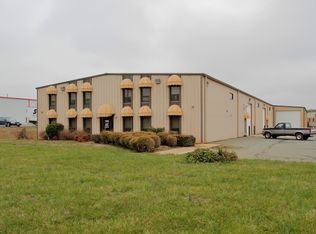 709 Performance Rd, Mooresville, NC 28115