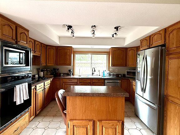 5th image of 12410 SE 43rd Ave