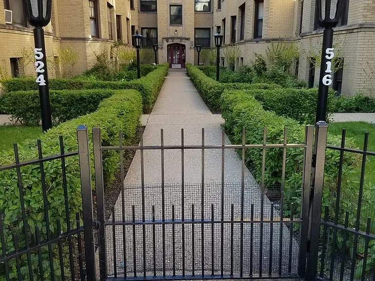 516-24 W Diversey Ave — Photo 7