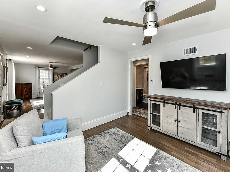 7308 Poplar Ct — Photo 14