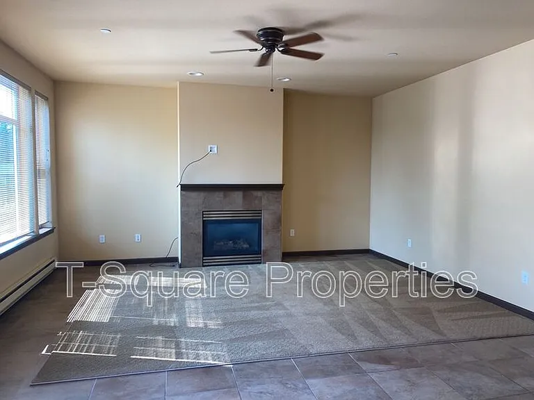 9505 NE 180th St #102 — Photo 1