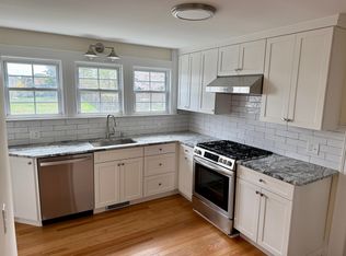 133 Elm St, Branford, CT 06405