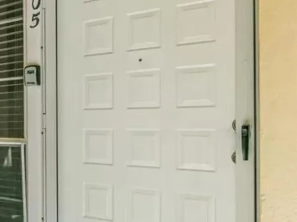 921 Marine Dr, Galveston, TX