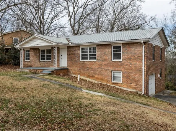 1031 Dogwood Pl, Marietta, GA 30062
