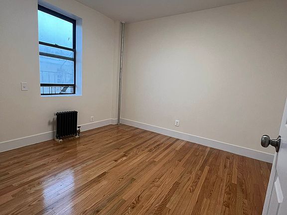 4th image of 47-27 39th St #9B
