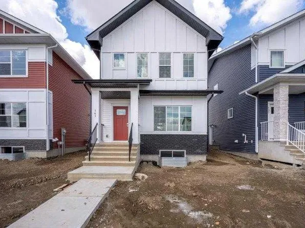 141 E Dawson Wharf Vw, Chestermere, AB T1X 2W1