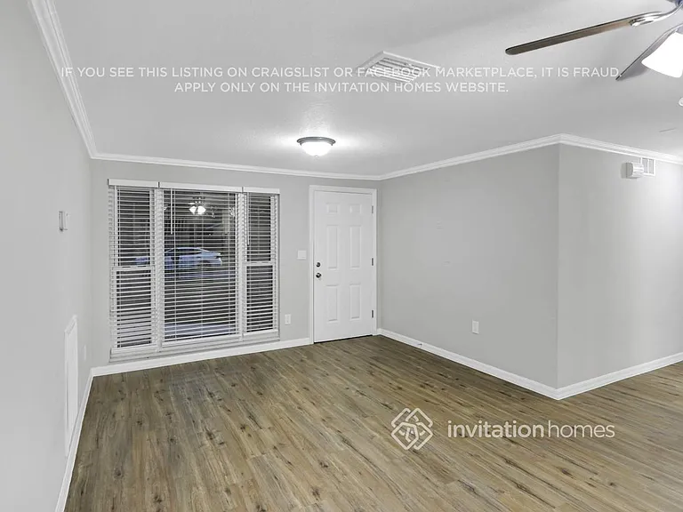 431 Floridana Dr — Photo 6