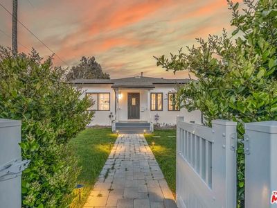 4564 Stansbury Ave, Sherman Oaks, CA, 91423