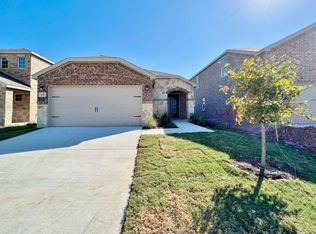 537 Manchester St, Van Alstyne, TX 75495