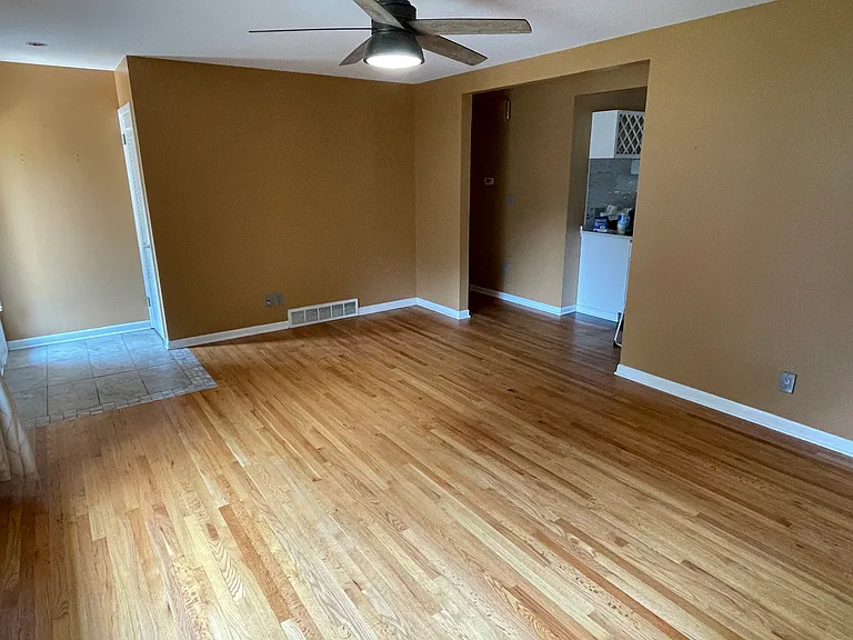4612 Newcastle Rd — Photo 9