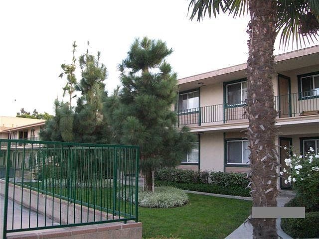 1st image of 9444 Artesia Blvd