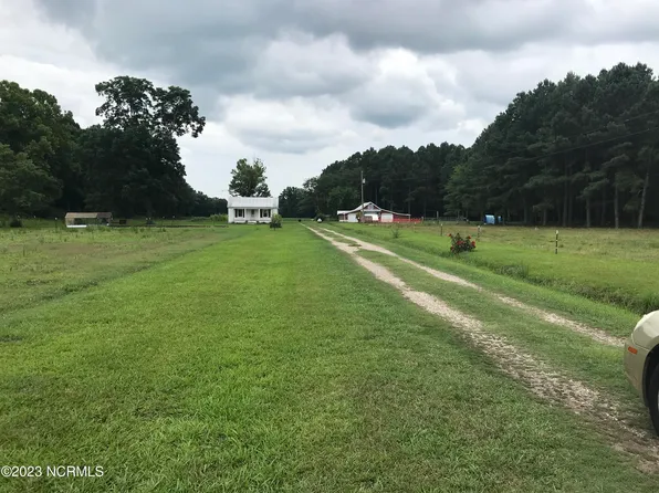283 Sandy Cross Road, Hobbsville, NC 27946