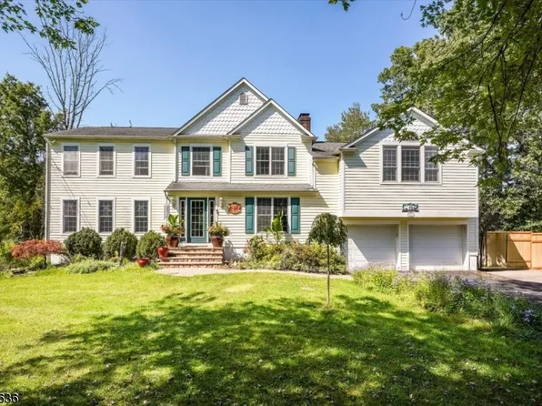 81 Old Farmers Rd, Washington Twp., NJ 07853