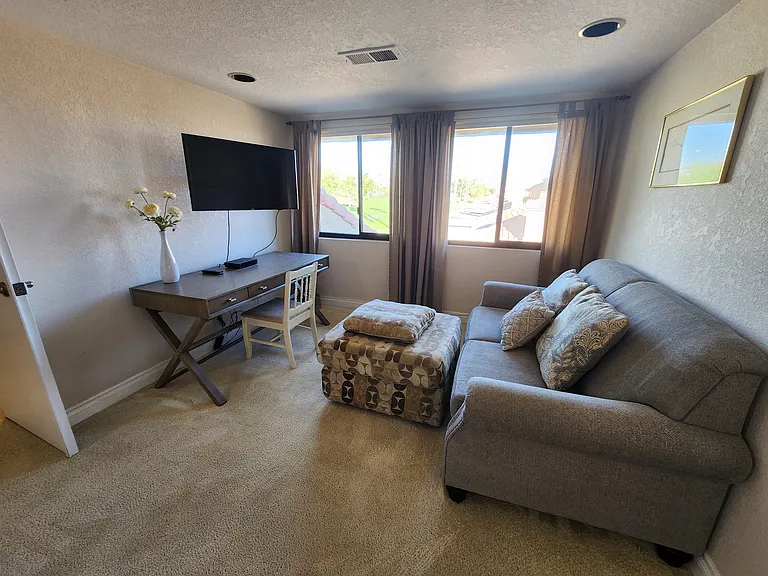 41786 W Woodhaven Dr — Photo 40
