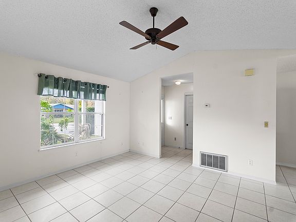 4th image of 1340 29th Ave