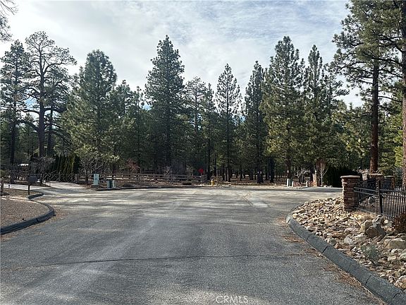 3rd image of 1801 Shady Ln #13