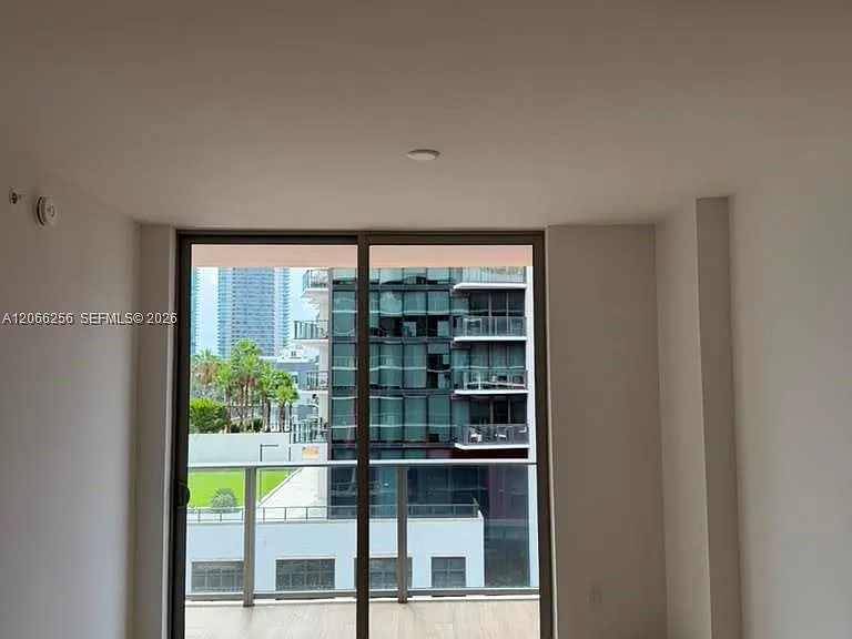 90 NE 32nd St #807 — Photo 2