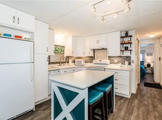 143 Moorhead Mnr #143, Naples, FL 34112