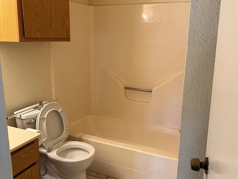 6604 Tamar Dr — Photo 12