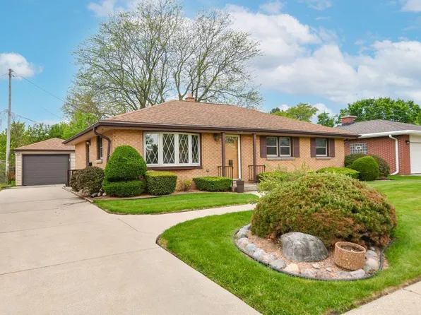 1631 W Bottsford AVENUE, Milwaukee, WI 53221