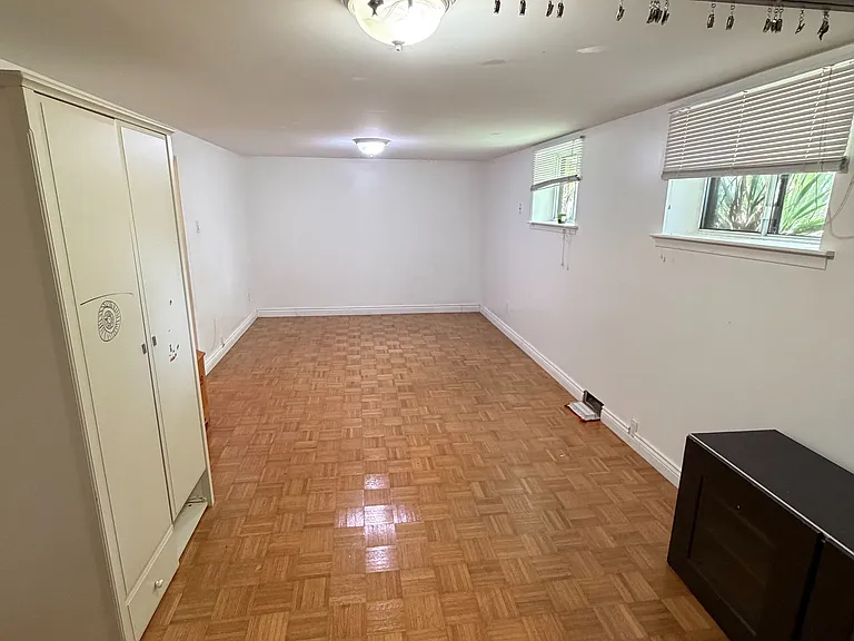 34 Ludgate Dr #BASEMENT — Photo 5