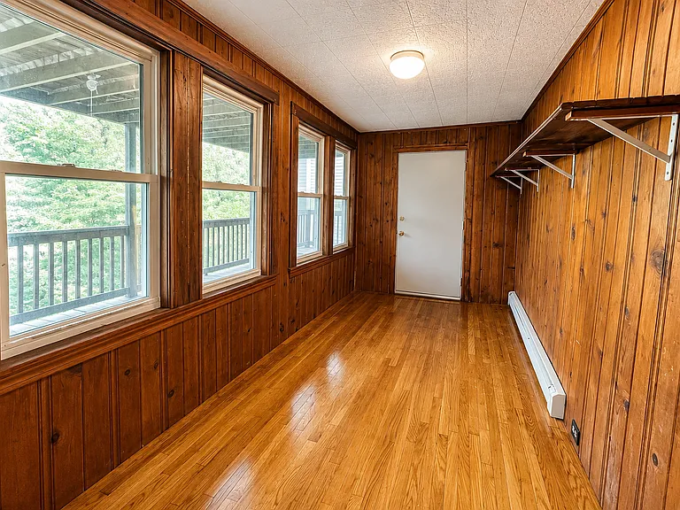 20 Main St #1 — Photo 10