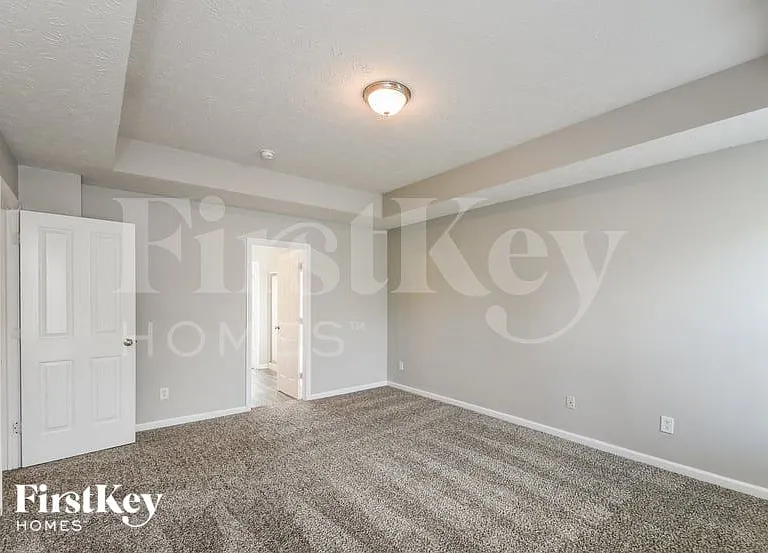 6240 Eagle Lake Dr — Photo 8