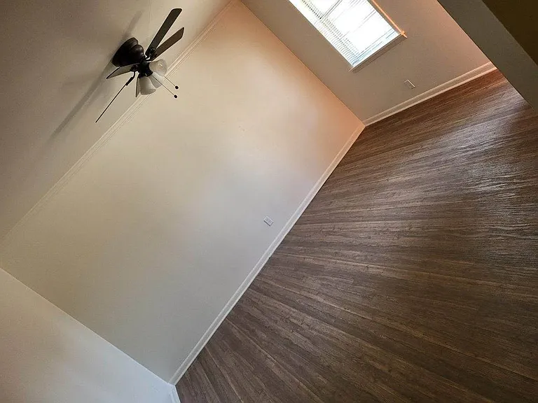 708 Maysville Rd NE — Photo 37