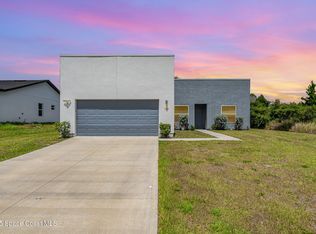 728 Daysland Ave SW, Palm Bay, FL 32908