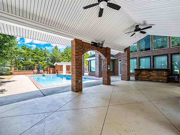 5th image of 2608 NW Stone Hill Dr