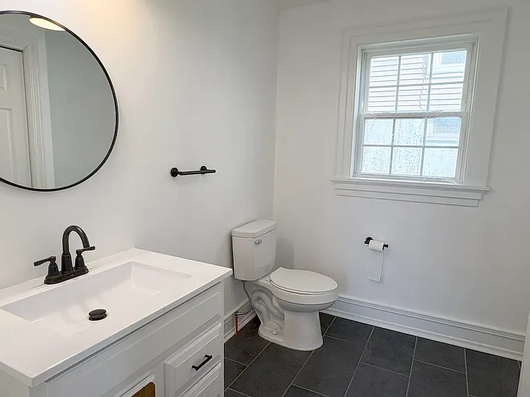 1st Fl - Half Bath off Dining Room